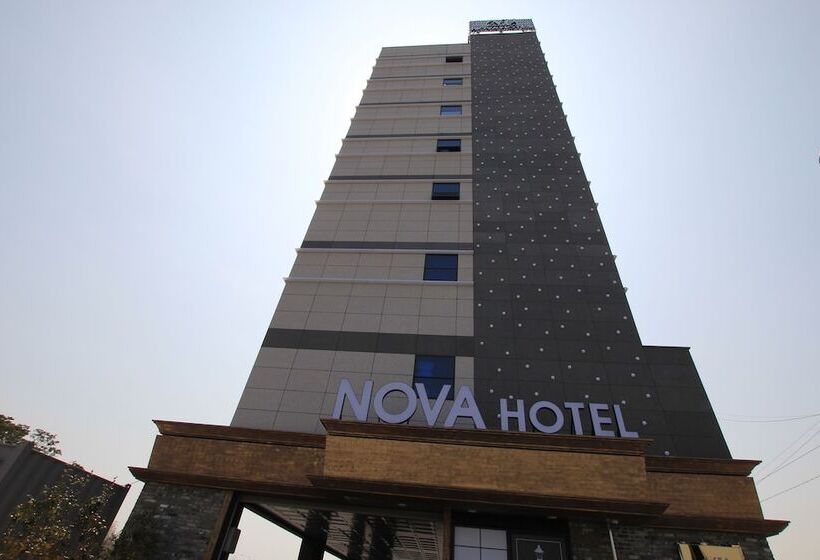 هتل Nova