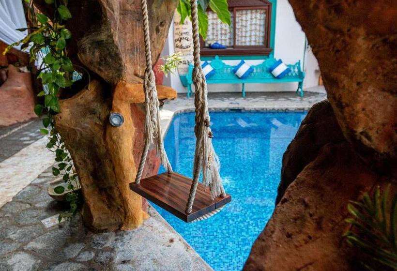 Monyoli Hotel & Boutique