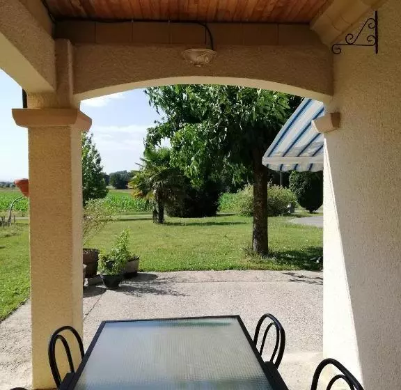 Aamiaismajoitus (B&B) Suite Jomenisa