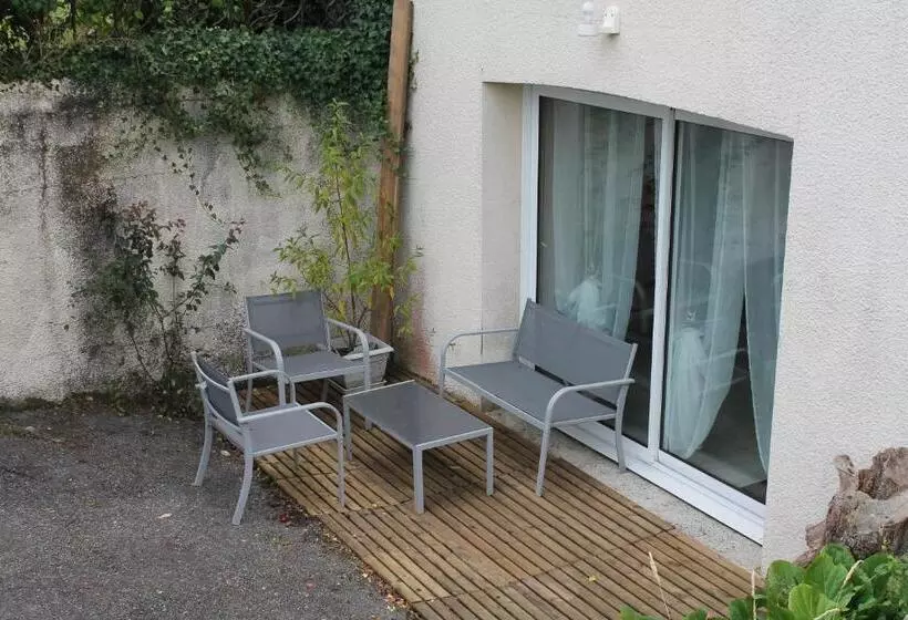 Aamiaismajoitus (B&B) Suite Jomenisa