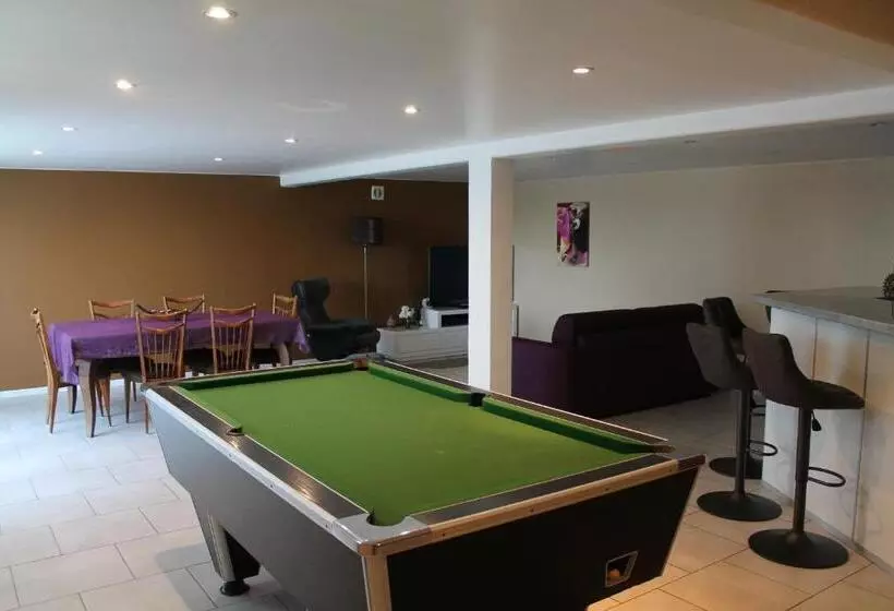 Aamiaismajoitus (B&B) Suite Jomenisa