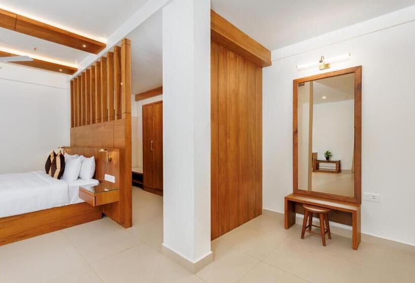 בית מלון כפרי Lincoln Square