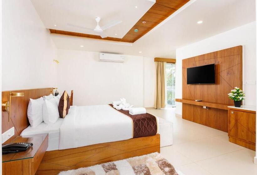 בית מלון כפרי Lincoln Square