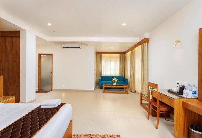 בית מלון כפרי Lincoln Square