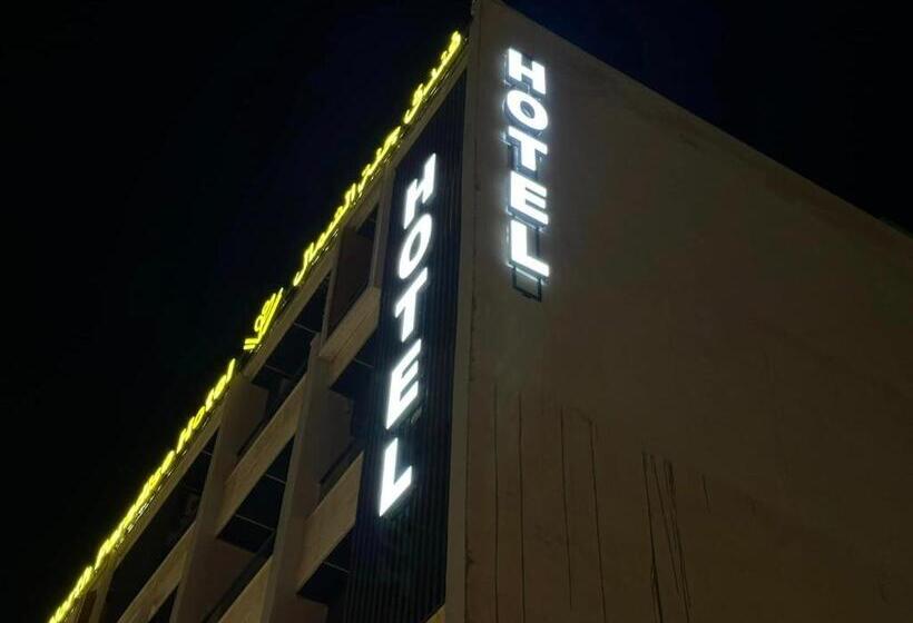 هتل North Paradise