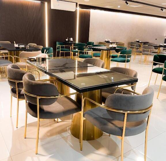 هتل North Paradise