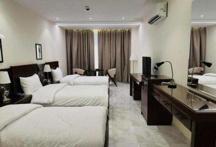 هتل North Paradise