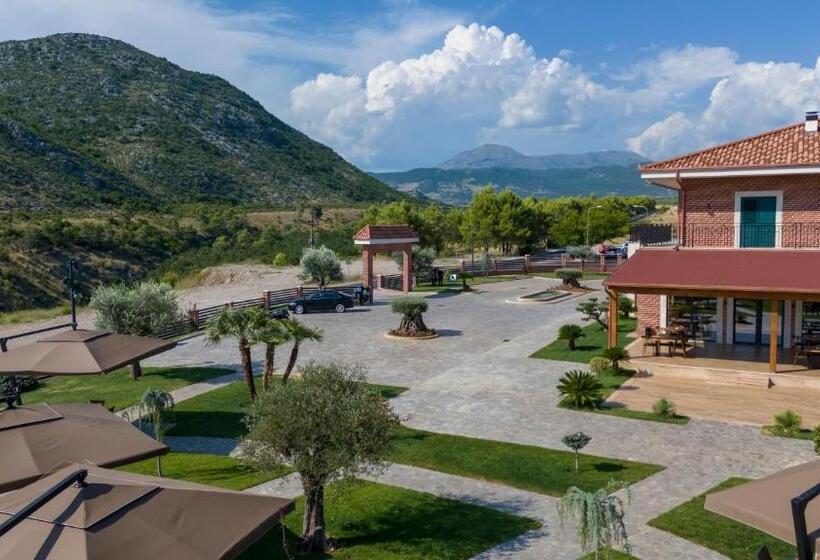 هتل Porta E Alpeve