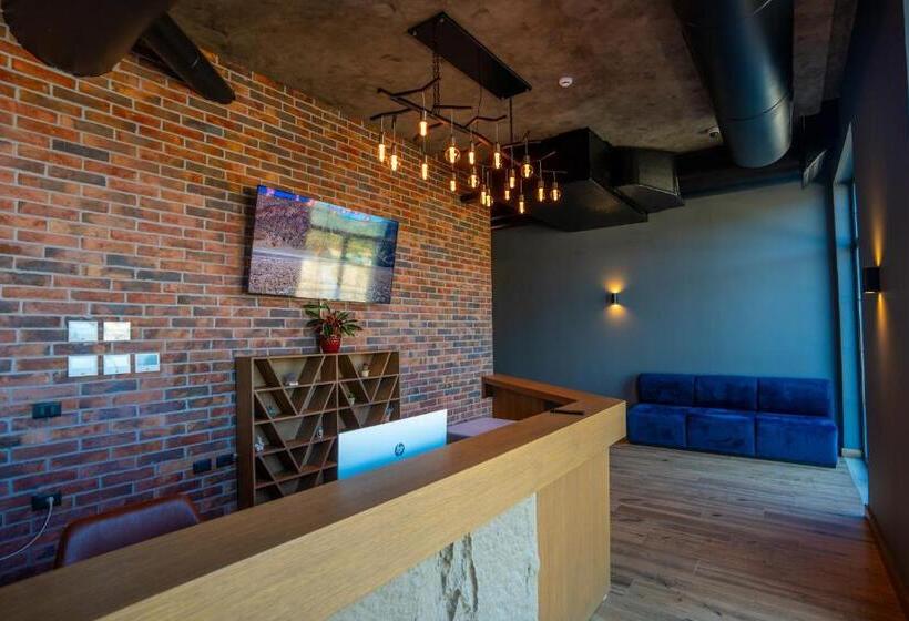 هتل Porta E Alpeve