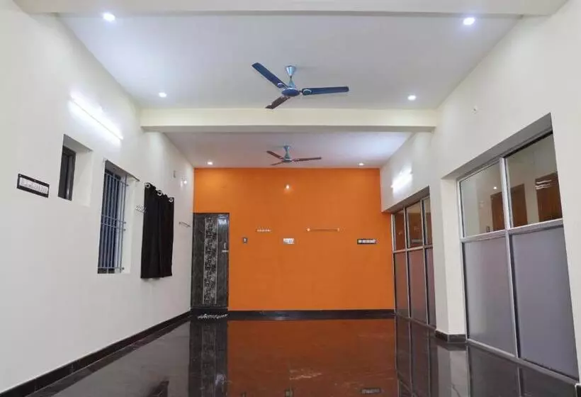 Hotelli Srm Residency