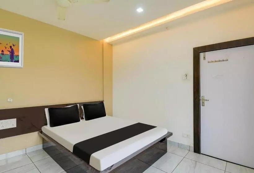Oyo Hotel Jai Shree Shyam