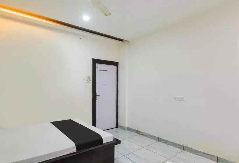Oyo Hotel Jai Shree Shyam