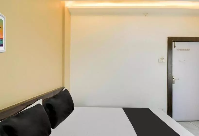 Oyo Hotel Jai Shree Shyam