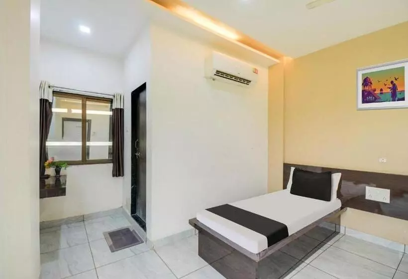 Oyo Hotel Jai Shree Shyam