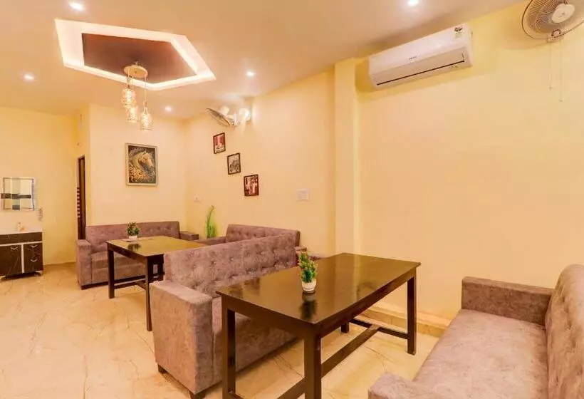 Oyo Paradox Hotel And Restaurant