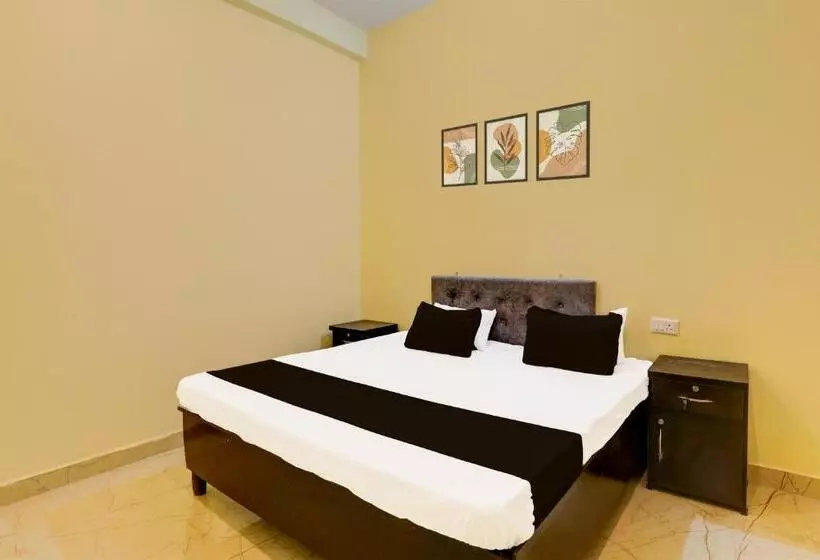 Oyo Paradox Hotel And Restaurant