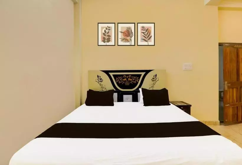 Oyo Paradox Hotel And Restaurant