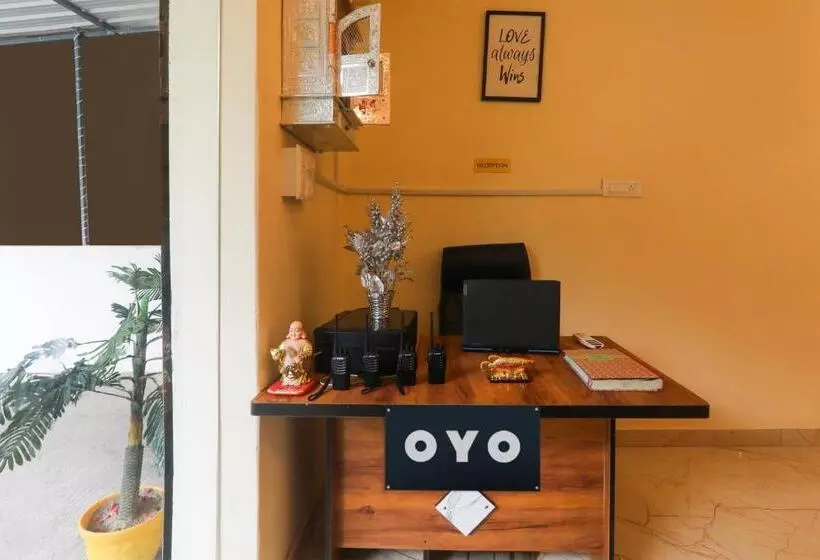Oyo Paradox Hotel And Restaurant