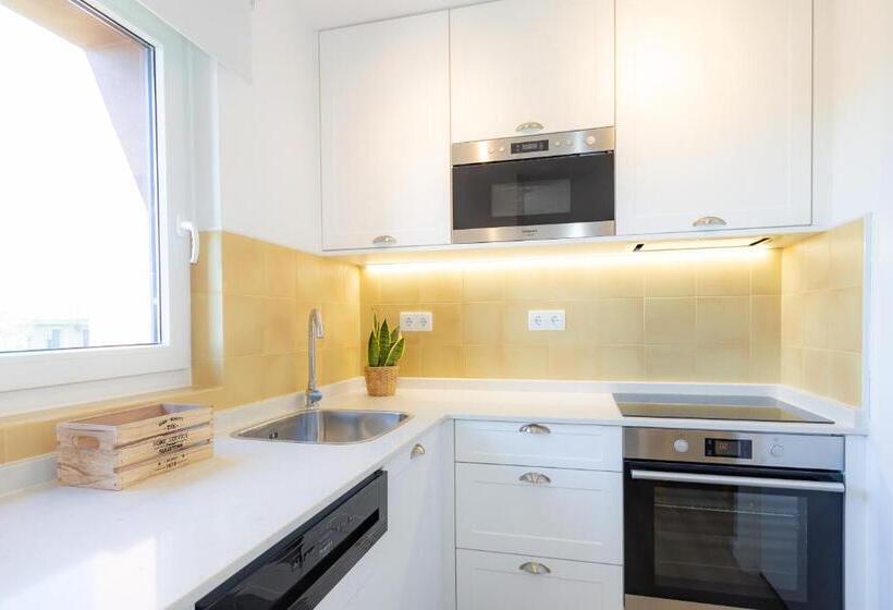 ペンション ébora Residences