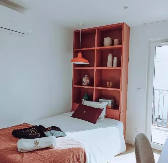 ペンション ébora Residences