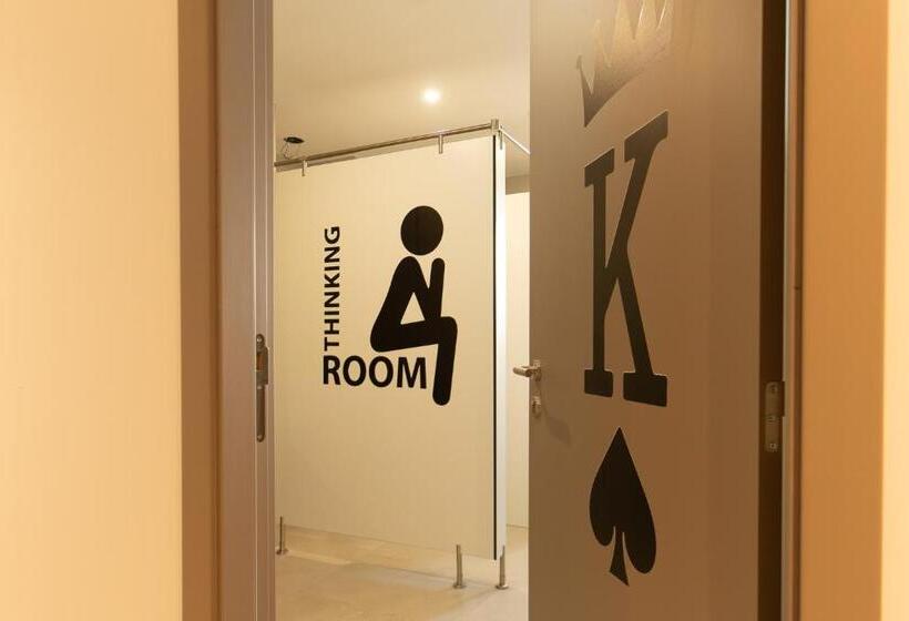 ペンション ébora Residences