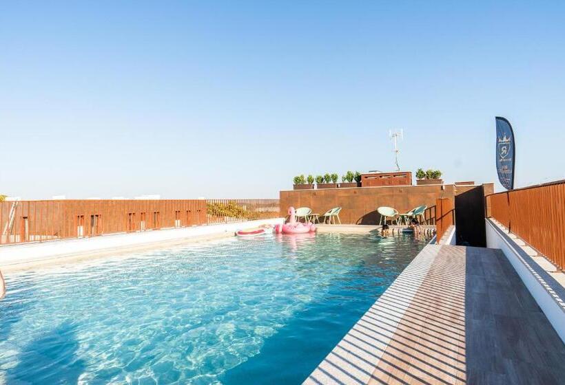 ペンション ébora Residences