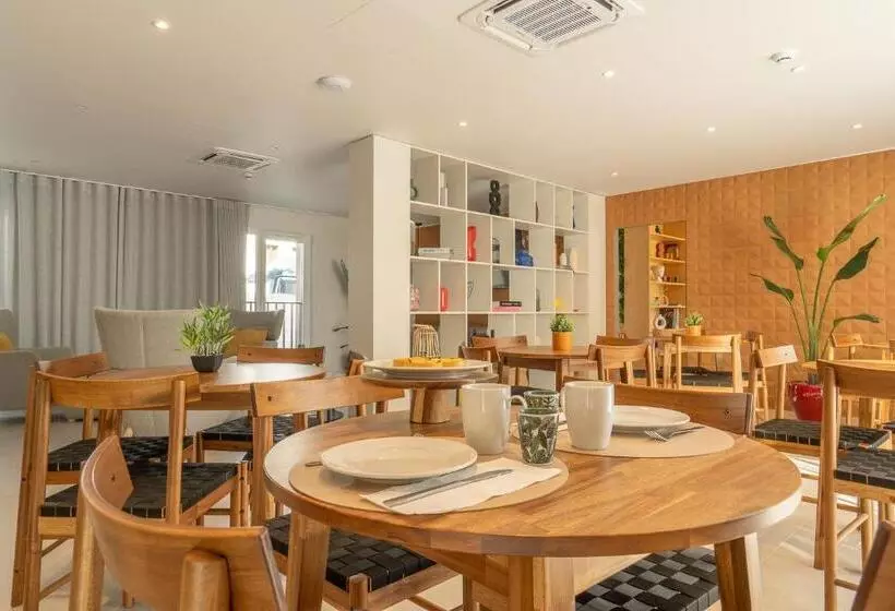 ペンション ébora Residences