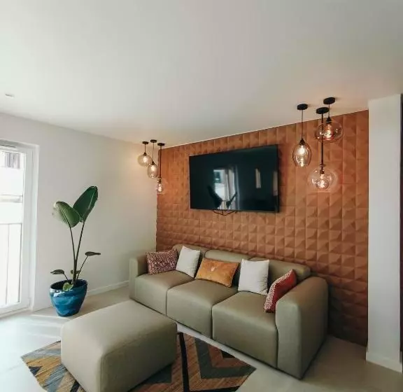 ペンション ébora Residences