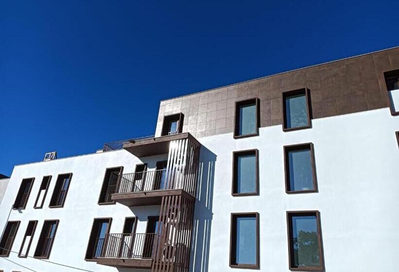 ペンション ébora Residences