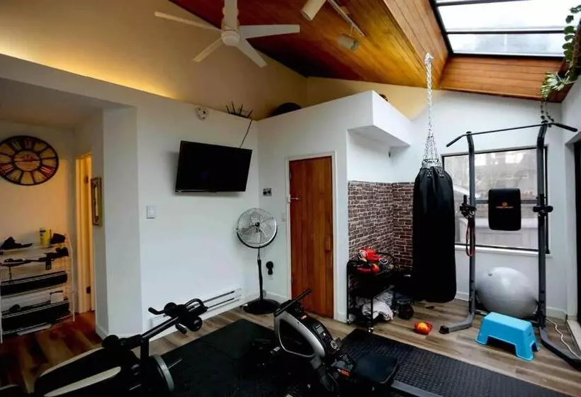 ペンション Fisher S Whart Individual Artistic Studio