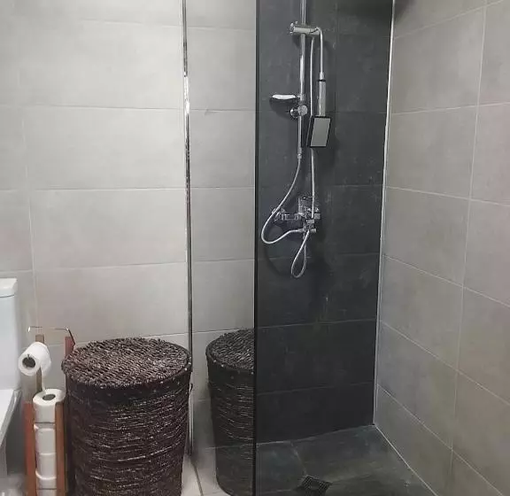 پانسیون Guest House Myoni