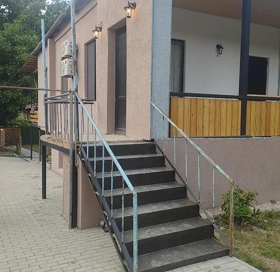 پانسیون Guest House Myoni