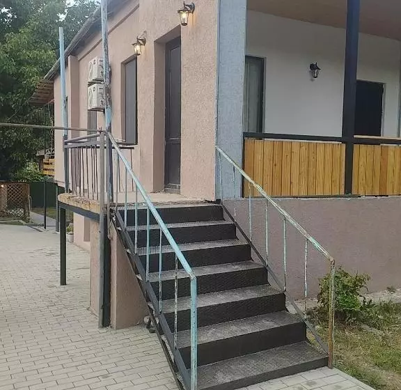 پانسیون Guest House Myoni