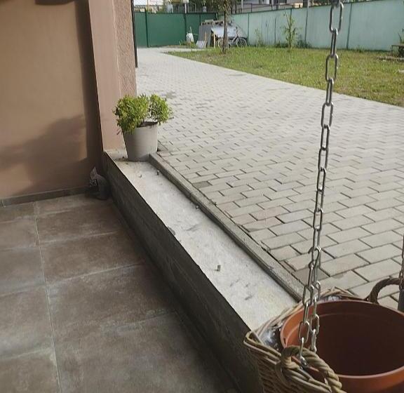 پانسیون Guest House Myoni