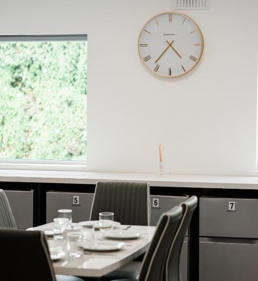 膳宿费 Westwood Court