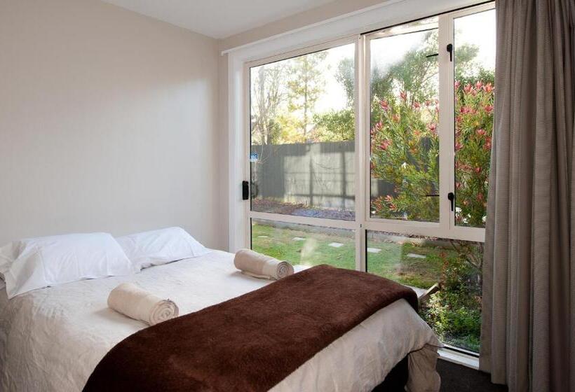 הוסטל 85 On Bealey