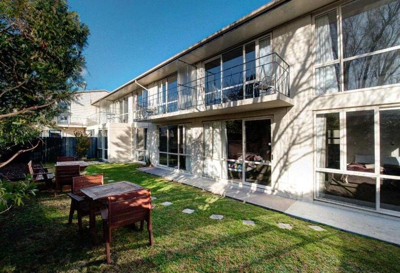 הוסטל 85 On Bealey