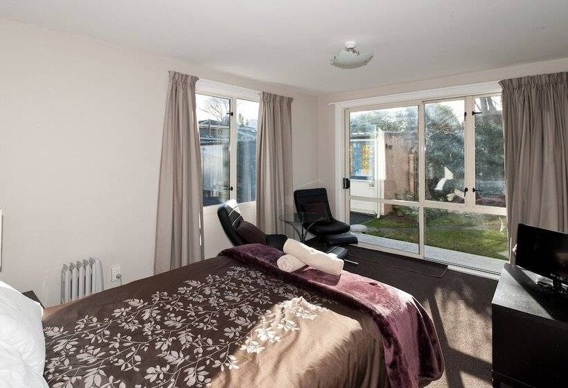 הוסטל 85 On Bealey