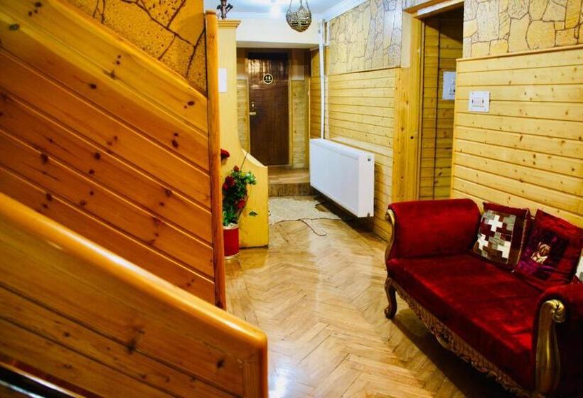 هتل H2 Residency By Stay Pattern