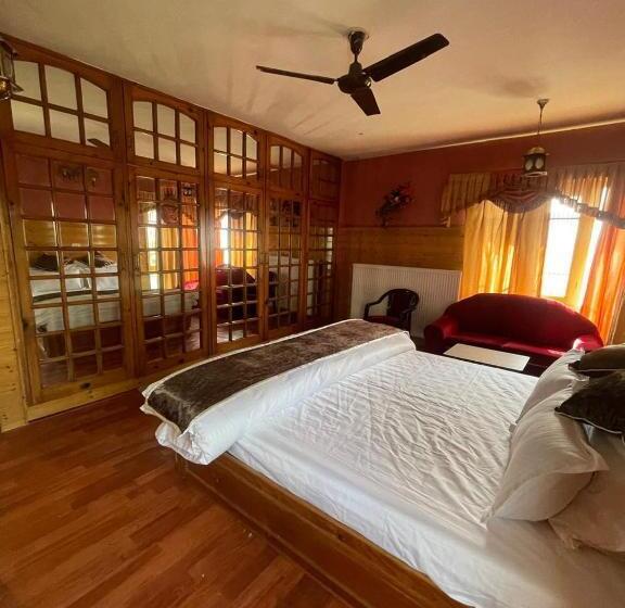 هتل H2 Residency By Stay Pattern