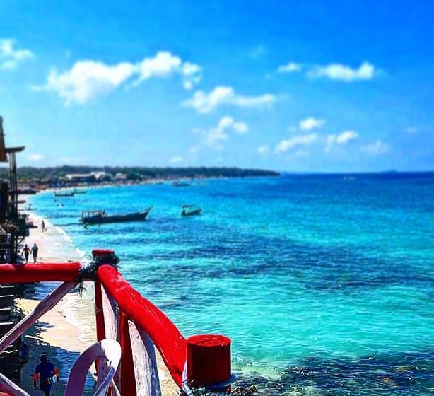 هتل Hostel Bunker Perú