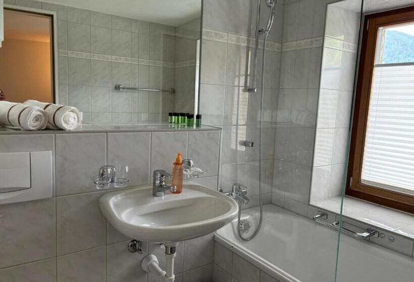 בית מלון כפרי Landgasthof Zum Glenner