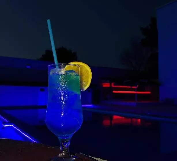 هتل Natakhtari Residence