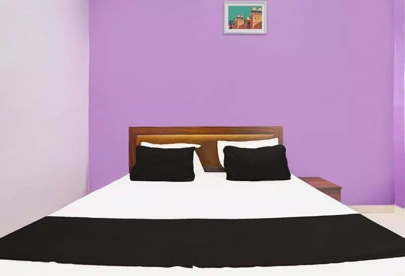 Hotelli Oyo Mandakini Galaxy