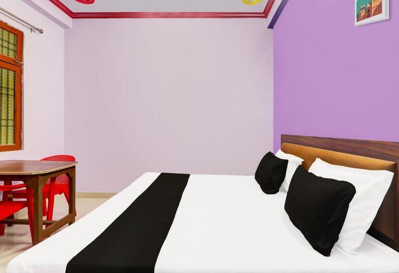 בית מלון כפרי Oyo Mandakini Galaxy