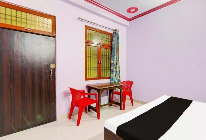 Hotelli Oyo Mandakini Galaxy