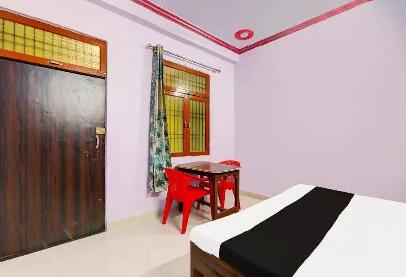 Hotelli Oyo Mandakini Galaxy