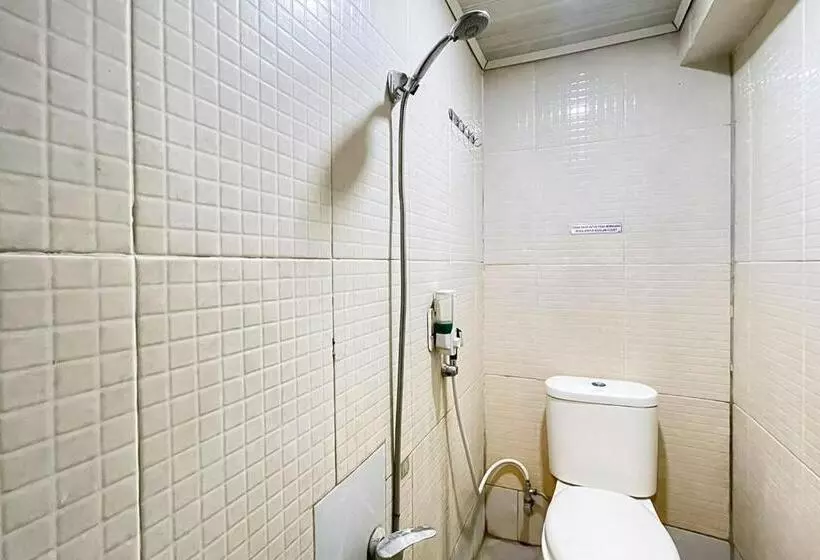 ホテル Reddoorz Syariah Near Mall Of Serang