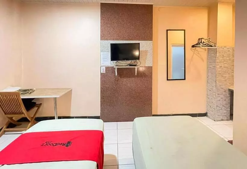 ホテル Reddoorz Syariah Near Mall Of Serang