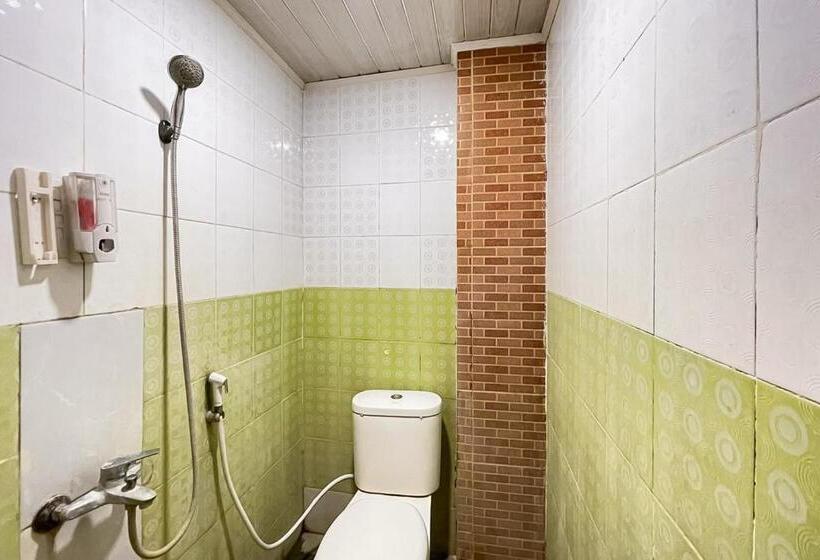 בית מלון כפרי Reddoorz Syariah Near Mall Of Serang